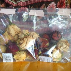 Real Dried Rose Heads (20 Count, Assorted Colors)